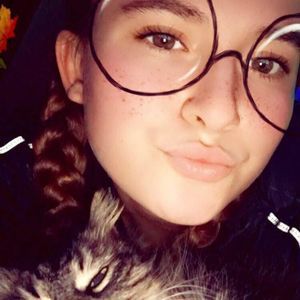 Meet your Posher, Hope